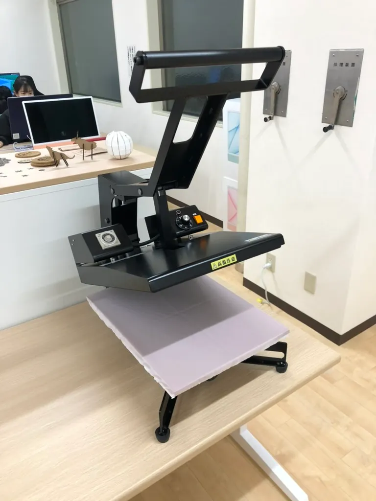 手動アイロンプレス機